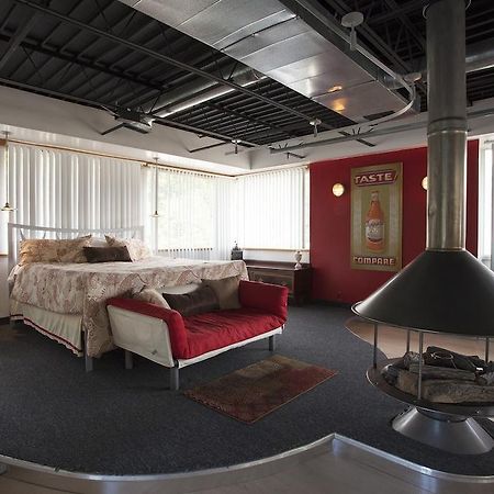 Four Seasons Motor Lodge ガトリンバーグ エクステリア 写真