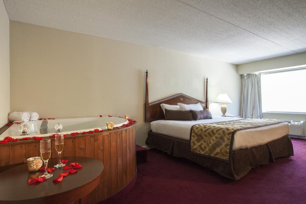 Four Seasons Motor Lodge ガトリンバーグ 部屋 写真